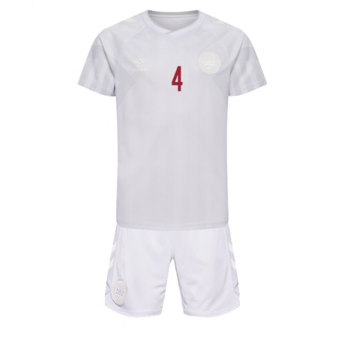 Maillot de foot Danemark Simon Kjaer #4 Extérieur enfant Monde 2022 Manches Courte (+ pantalon court)